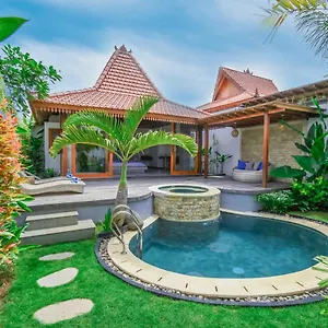 Molokai , Uluwatu (Bali) Indonesia
